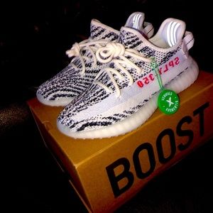 Adidas Yeezy Boost 350 v2 Zebra